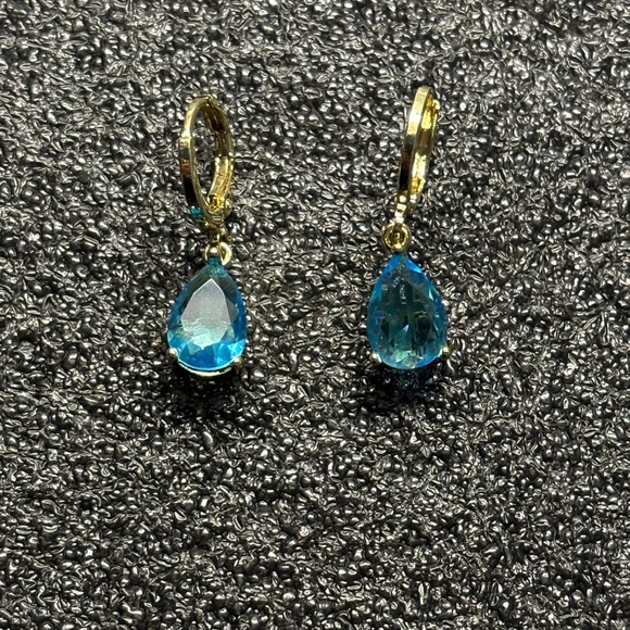 Jewelry - Gold Tone and Blue Teardrop Earrings